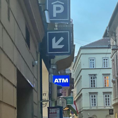 Wonder Deer Luxury Apartment At The Opera Self Check-In Budapest Exteriör bild